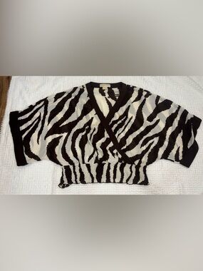 MICHAEL Michael Kors Zebra Print Surplice Smocked Waist Blouse Top Large